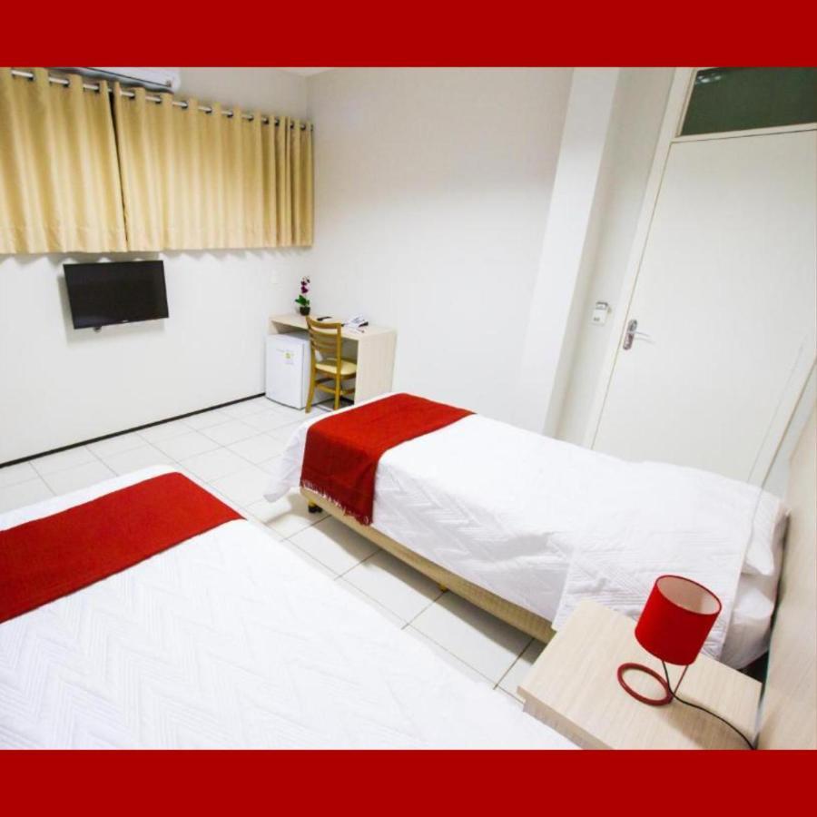 Holiday Hotel Picos Luaran gambar