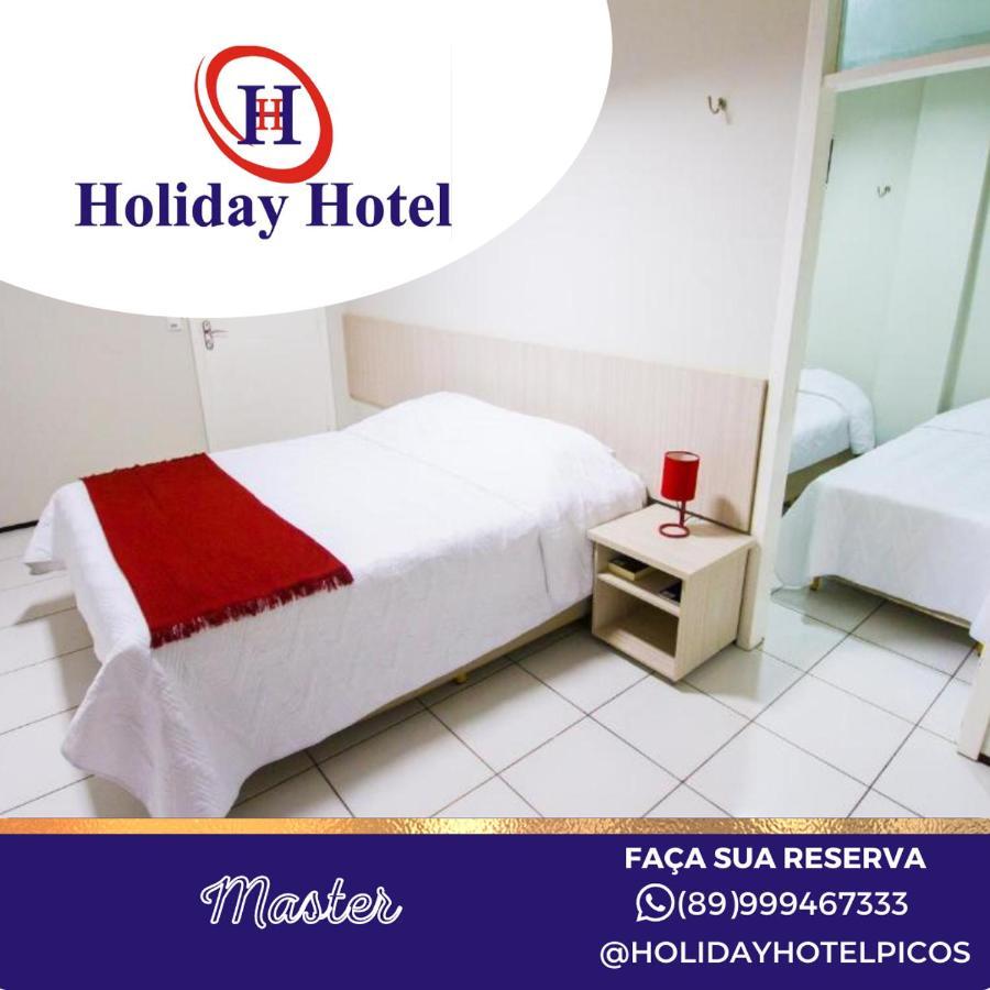 Holiday Hotel Picos Luaran gambar