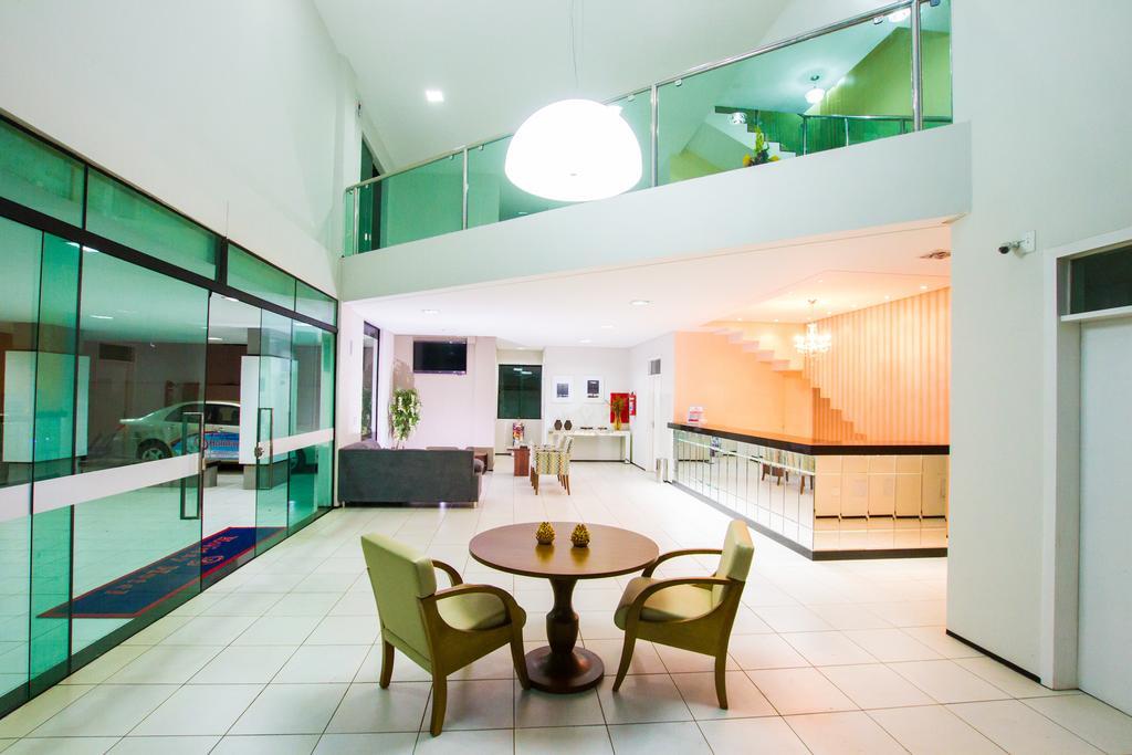 Holiday Hotel Picos Luaran gambar