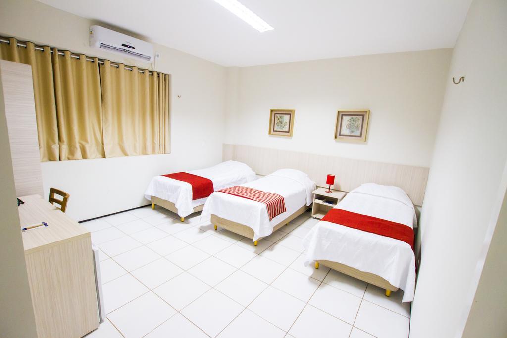 Holiday Hotel Picos Bilik gambar