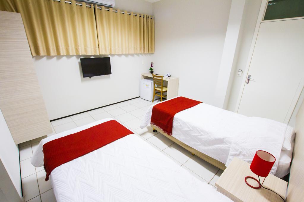 Holiday Hotel Picos Bilik gambar