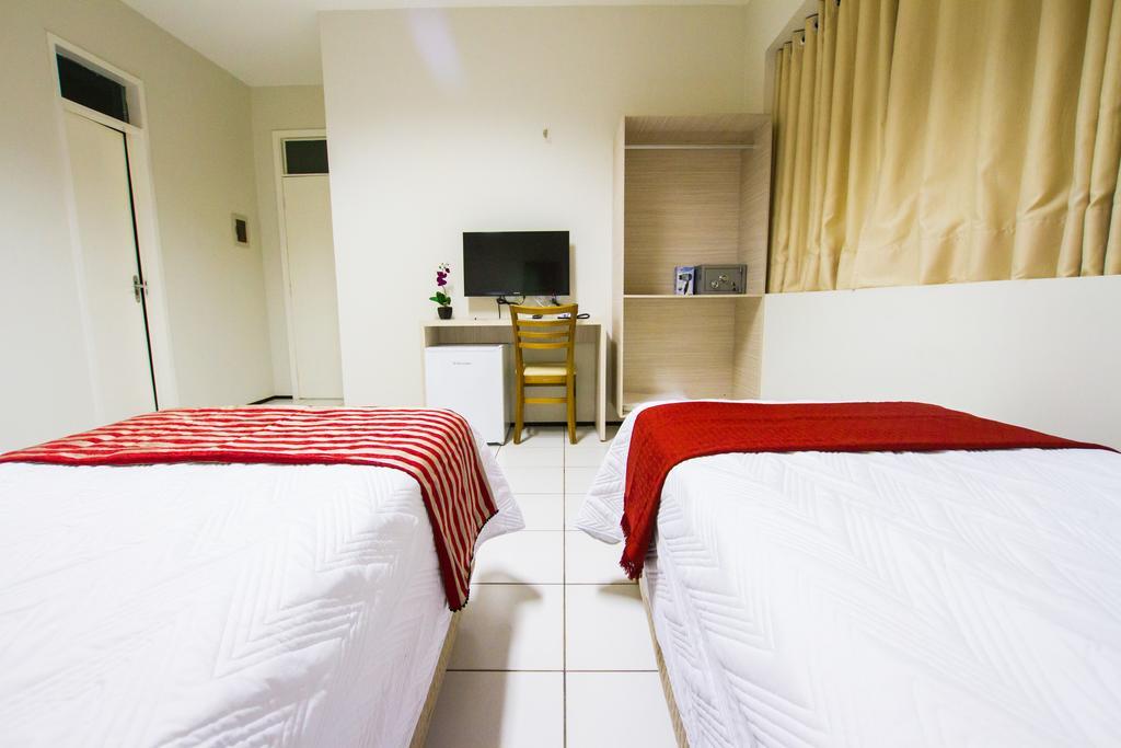 Holiday Hotel Picos Bilik gambar