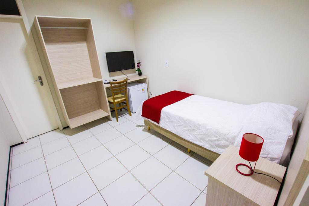 Holiday Hotel Picos Bilik gambar